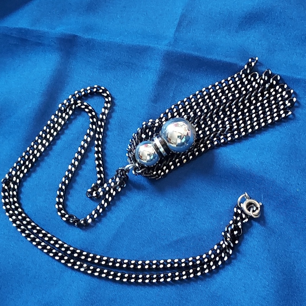 Two toned tassel necklace